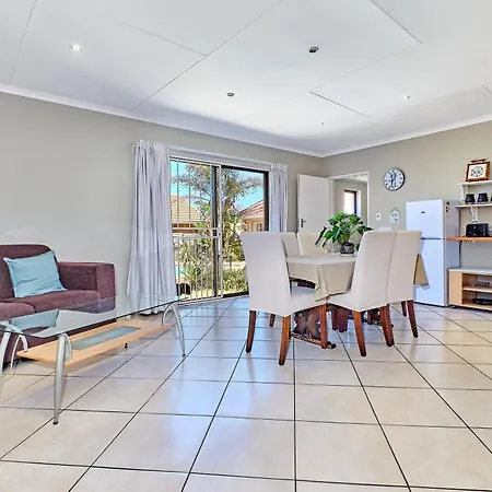 Large 1 Bedroom Cottage, 15 Min From Or Tambo Airport, With Backup Power And Water Germiston Exterior photo